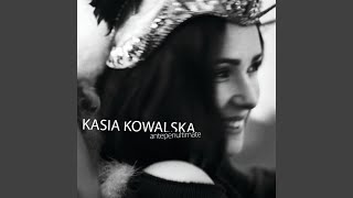 Video thumbnail of "Kasia Kowalska - Maskarada"