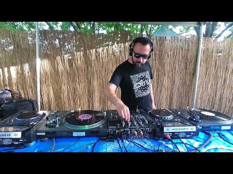 Funky on Vinyl Daytime Session Mix - The Funk Phenomenon @ Cotton Club - Julian M + Mark Armstrong