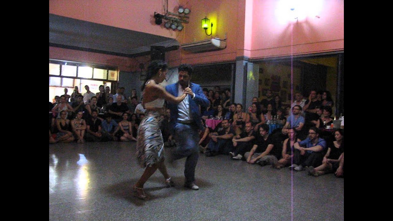 Video thumbnail for RODRIGO FONTI y MAJO MARTIRENA en Viva La Pepa Milonga (3/4)