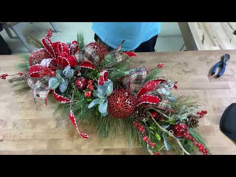 How to make a Christmas swag for your front door