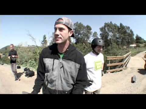 LIZARD KING JUMPS THE MEGA RAMP PASSION