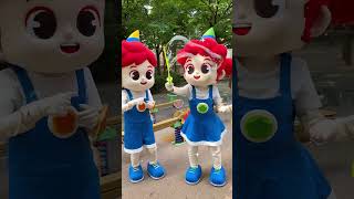 Download lagu #JunyTony | Choopy-choopy-choopy-choo! Pop The Bubbles! | #Shorts mp3