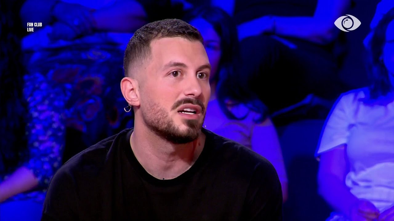 Donaldi kritikon lojën e Julit: Ka përmendur familjarë! Mario Deda i kthehet...