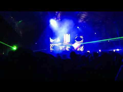 Tribe 10 anos 2011 - Life Is A Loop - Live