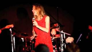 Kevyn Lettau Sings Sunlight @ Intramuros Restaurant &amp; Bar