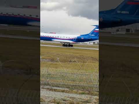Loud TU-134 Takeoff