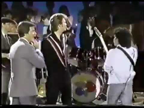 Hall & Oates Interview on American Bandstand (1982)