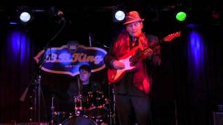 "Robert Nighthawk Stomp" - RONNIE EARL & THE BROADCASTERS - 3/7/15 NYC