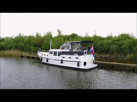 Mit der Charteryacht durch Friesland