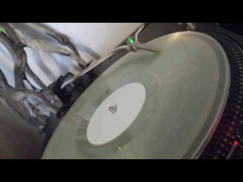 Empress Antonia - Roots Woman & Dub