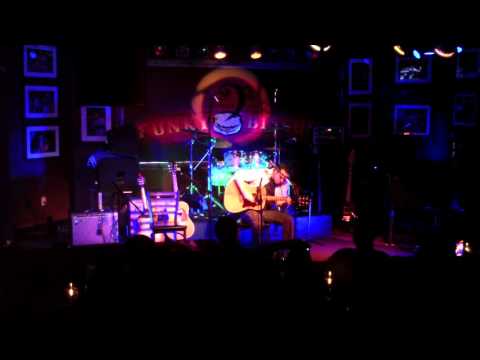 Albert Castiglia  Acoustic "Celebration" The Funky Biscuit, 11-27-2015