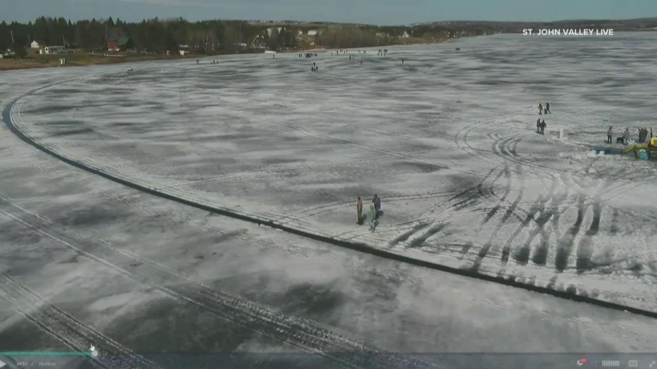 2021 - St. John Valley breaks the record for largest ice carousel