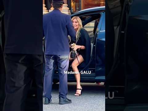 WOW Lady in Monaco😍 #shorts #monaco #supercars #luxury #luxurylifestyle #luxurycars #billionaire