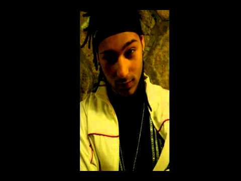 Makkia Ft Broy Money