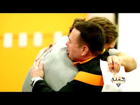 Butch Jones & Tennessee Volunteers Award Alex Ellis Scholarship
