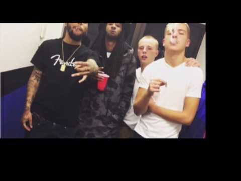 Foams SB - In Love With The Rolls