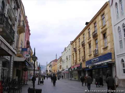 Детски хор „Ѕвончиња“ и Марина Коруновска - Ако одам во Битола