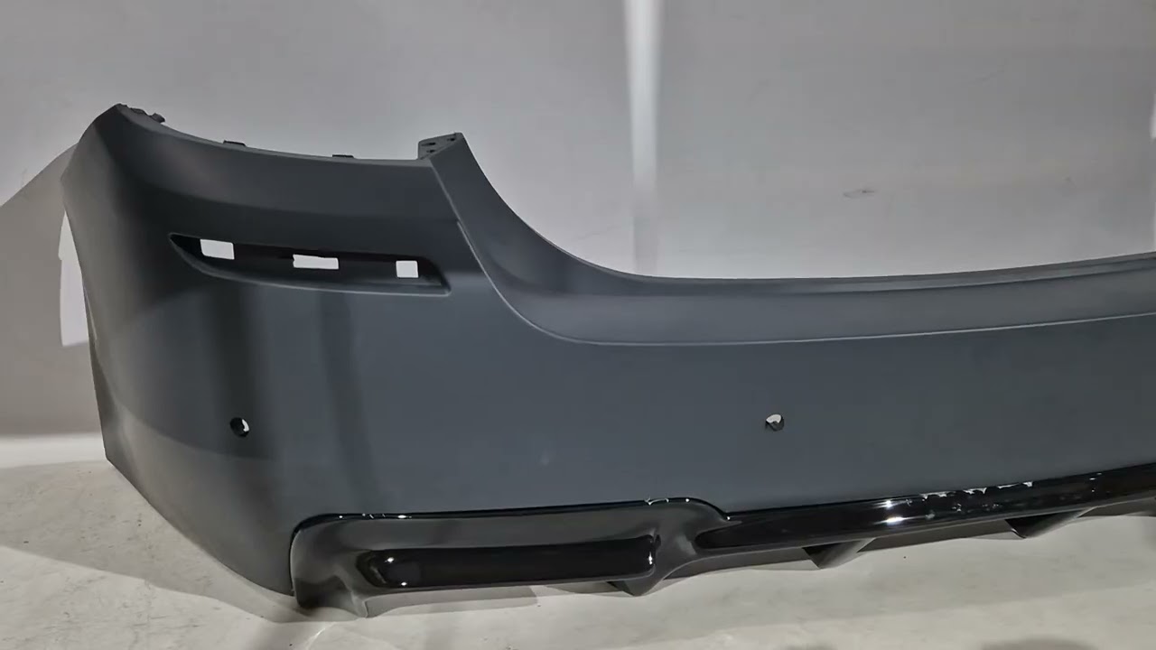 Задний диффузор DPT V-2 (для M-Performance, Черный Глянец) Video 2