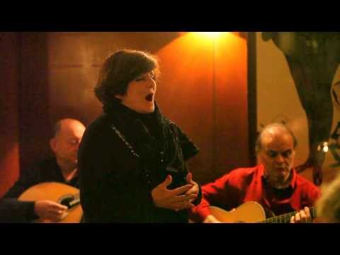 Edite Branco, "Fado Carriche" - "Rezando, pedi por ti"