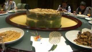 preview picture of video 'An extravagant chinese dinner on Rotating Table @ Dalian, China'