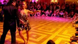 Sebastian Arce y Mariana Montes milonga performance at TangoAmadeus