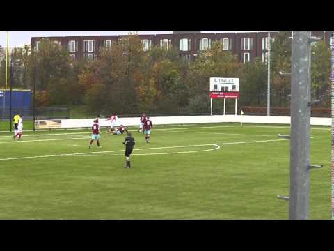15 nov 2015 UVV 1 - Zwaluwen Utrecht 11 com 4-0 Jari zit er goed tussen
