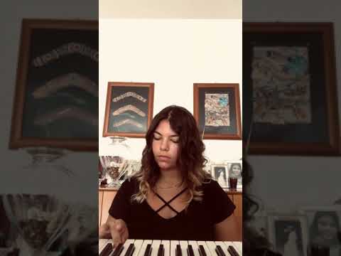 *L’amore esiste* cover