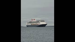 M/S Borealis arriving to Tallinn #cruiseship #portoftallinn #shipspotting #travel #fredolsen