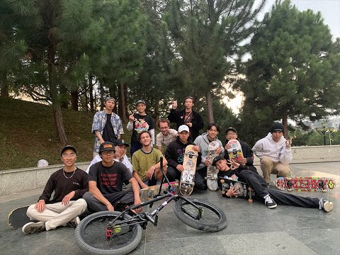 HAVE FUN WITH THE HOMIES  Và SAIGONSKATESHOP ở Đà Lạt