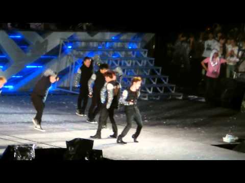 [Fancam] 121125 TVXQ - Catch Me @ SMTOWN live in Bangkok