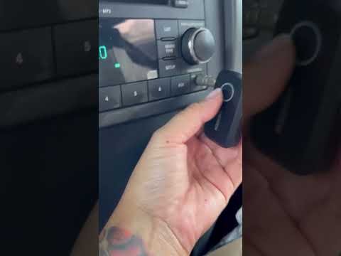 Bluetooth-ресивер Ugreen CM596 Bluetooth 5.3 AUX 3.5 мм с микрофоном 15 ч черный - фото 1 - id-p2152540155