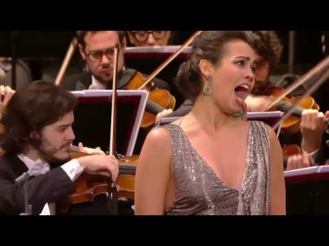 Giuseppe Verdi, La traviata - Sempre libera degg’io (Nadine Sierra)