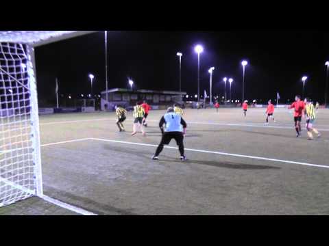 27 sept 2012 VV De Meern 9 - Brederodes 5 com 3-3 Redding keeper Brederodes op schot Jasper