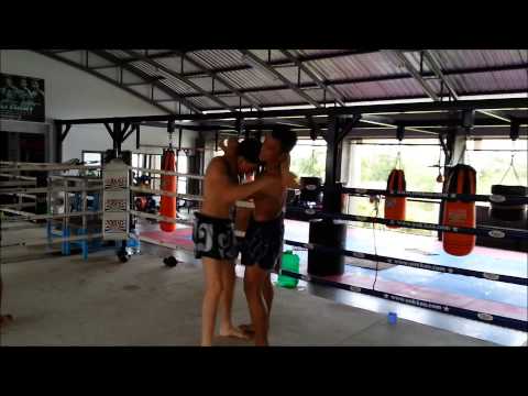 Sittichai Clinching with Mathias Gallo Cassarino