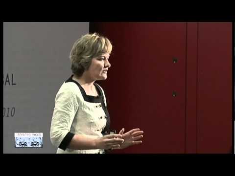 La experta en gestión del talento repasa las fases para afrontar y superar una crisis.