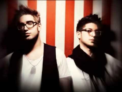 T-Pain & Playmen - Out of my head by lukkis