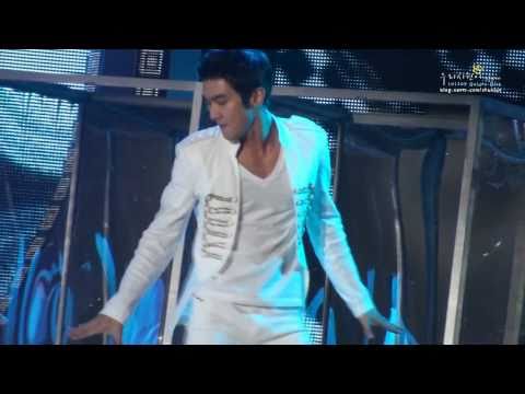 101209 [HD] Golden Disk Awards - Sorry Sorry + 미인아 Bonamana (Siwon)