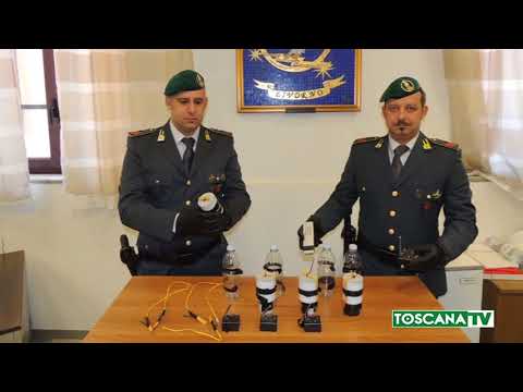 2017-11-17 LIVORNO - ESPLOSIVO IN AUTO A LIVORNO, SCOPERTO DA GDF
