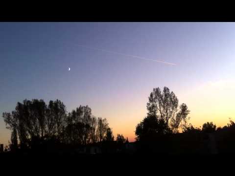 IMG 9339-Mabe 5 CloudeMaker Druden infront of my Window 28.10.2014