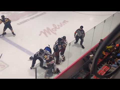 Fight/Bagarre Dave Hamel vs Sammy Carbonneau + 3e homme Gabriel Verpealst 30 janvier 2026