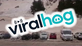 faze tari avalansa distruge parcarea