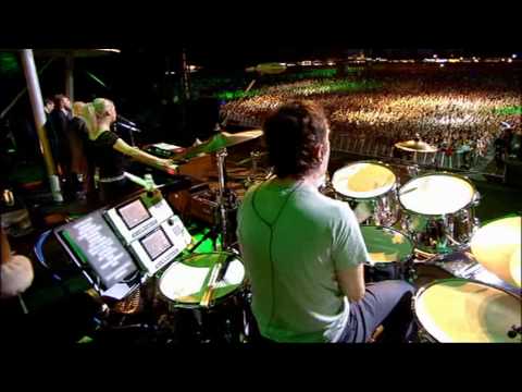 Robbie Williams - Supreme ( Live at Knebworth )