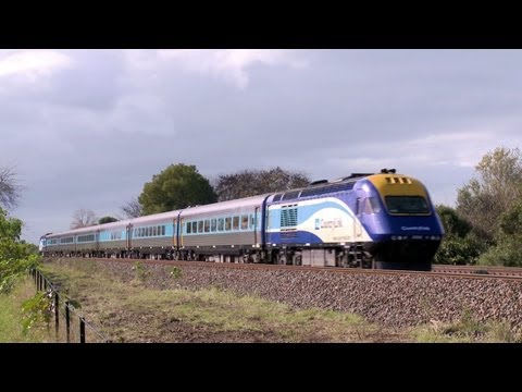 NSW Trains / Countrylink XPT's approach Maitland - PoathTV