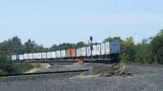 preview picture of video 'UP 7882 Leads ZLCBR North at Binney Jct'