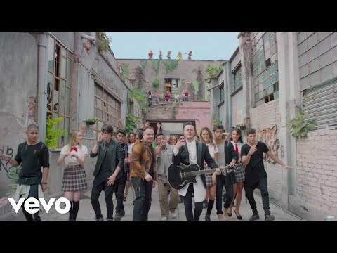 Río Roma - Princesa (Video Oficial) ft. CNCO