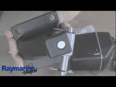 Raymarine linear drive type1 12v M81130 unboxing
