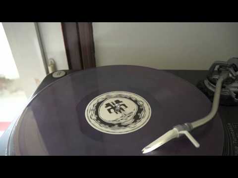 Dosis Decibel 04 - B2 - Jungle Bunny - Slave To The Rythm