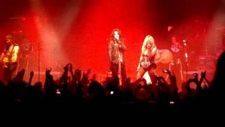 Alice Cooper on stage with Ke$ha in Oslo!!