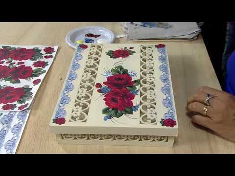 Red rose decorated box - Mamiko Yamashita - 04/17/2018