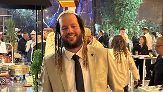 ‏ הרב שלום סבג שידור חי ל בשבט ‏חתונה (הרב שלום סבג) - התמונה מוצגת ישירות מתוך אתר האינטרנט יוטיוב. זכויות היוצרים בתמונה שייכות ליוצרה. קישור קרדיט למקור התוכן נמצא בתוך דף הסרטון